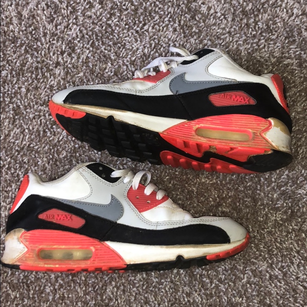 Orange Nike airmax